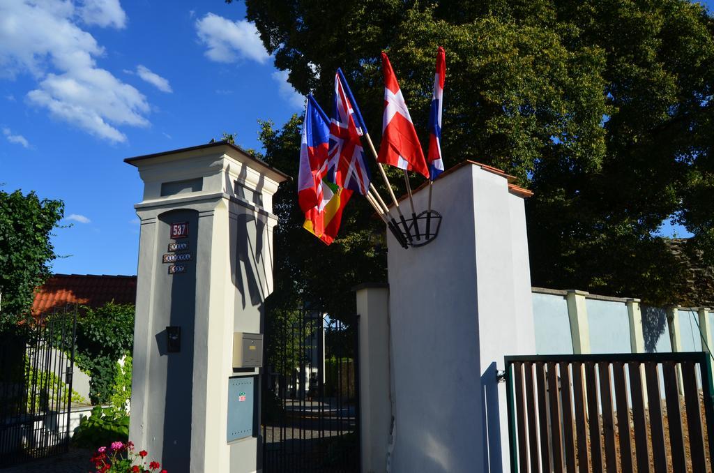 Penzion Vila Elektra Bechyne Exterior photo